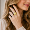 Anillo Elegante 01.381.0022 Oro Laminado, Diseño de Concha y Bola, Pulido, Tono Dorado (Talla Unica)