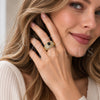 Anillo Multi Piedra 01.282.0021 Oro Laminado, Diseño de Cluster, con Zirconia Cubica Negro y Blanca, Pulido, Tono Dorado (Talla Unica)