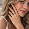 Anillo Multi Piedra 01.282.0036.1 Oro Laminado, Diseño de Infinito, con Zirconia Cubica Blanca, Pulido, Tono Dorado (Talla Unica)
