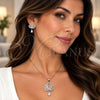 Juego de Arete y Dije de Adulto 10.264.0005 Oro Laminado Blanco, Diseño de Flor y Gota, con Zirconia Cubica Blanca y Micro Pave Blanca, Pulido, Rodinado