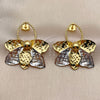 Arete Dormilona 02.472.0007 Oro Laminado, Diseño de Flor y Oja, Diamantado, Dos Tonos