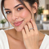Anillo Multi Piedra 01.472.0001.1 Oro Laminado Blanco, con Micro Pave Blanca, Pulido, Rodinado (Talla Unica)