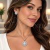 Juego de Arete y Dije de Adulto 10.448.0040 Oro Laminado Blanco, Diseño de Flor y Cluster, con Zirconia Cubica Blanca, Pulido, Rodinado