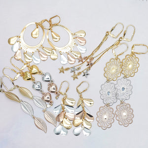 Kit Surtido de 30 Aretes Largos Tricolor al por mayor — SKU 127994