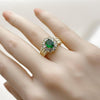 Anillo Multi Piedra 01.196.0036 Oro Laminado, Diseño de Cluster, con Zirconia Cubica Verde y Blanca, Pulido, Dorado