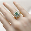 Anillo Multi Piedra 01.196.0032 Oro Laminado, Diseño de Cluster, con Zirconia Cubica Verde y Blanca, Pulido, Dorado