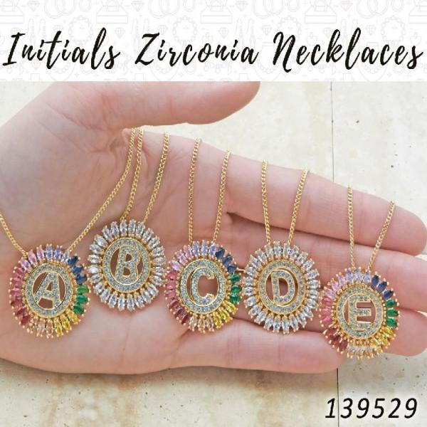 Kit Surtido de 15 Collares de Iniciales Grandes con Zirconia de Oro Laminado al por mayor — SKU 139529