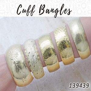 Kit Surtido de 12 Brazaletes Tipo Cuff de Oro Laminado al por mayor — SKU 139439