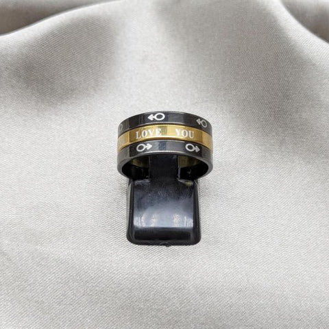Anillo de Hombre 01.63.0638.09 Acero Inoxidable, Diseño de Amor, Esmaltado Negro, Dorado