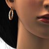 Argolla Pequeña 02.170.0108.25 Oro Laminado, Diseño de Hueco y Torcido, Diseño de Hueco, Diamantado, Dorado