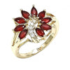 Anillo Multi Piedra 01.210.0097.1.08 Oro Laminado, Diseño de Flor, con Zirconia Cubica Rubi y Blanca, Pulido, Dorado